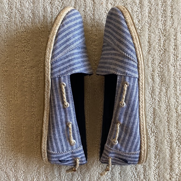 Nautica Striped Canvas Rutter Flats - Picture 8 of 11